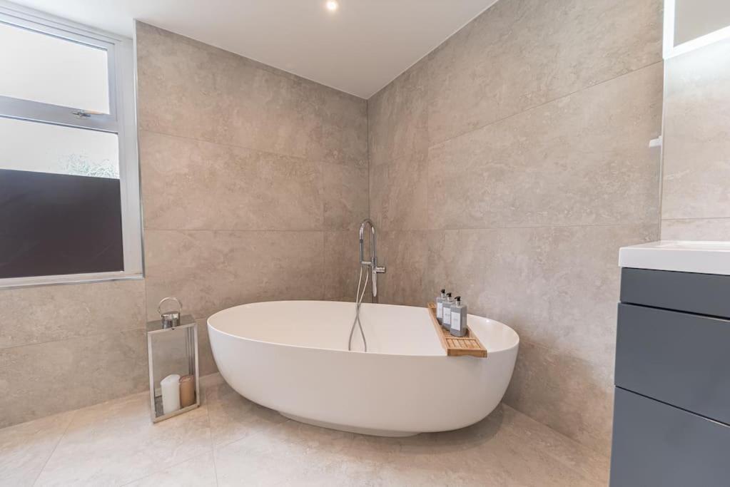 Luxury Townhouse In Workington Βίλα Εξωτερικό φωτογραφία